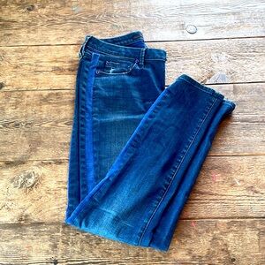 Blue denim pin stripes down the sides, contain 2% Lycra for stretch.